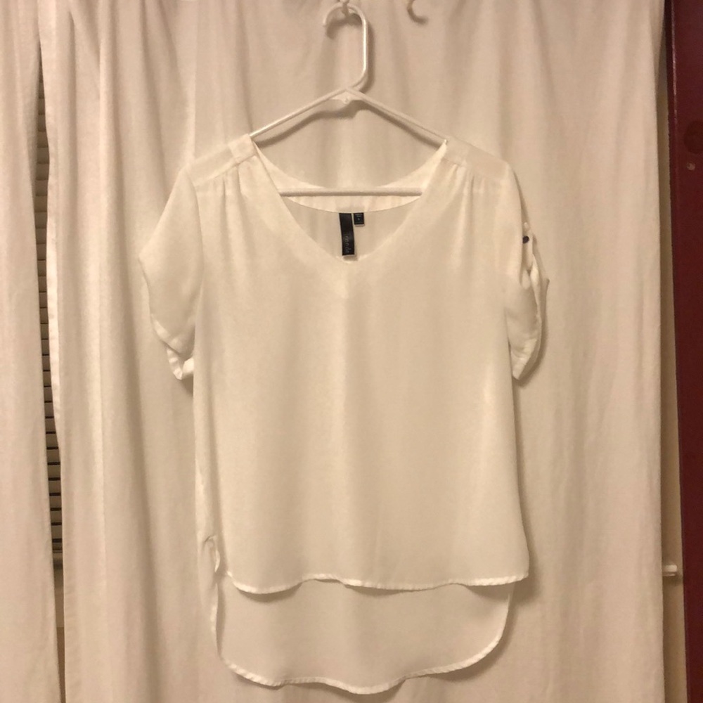 Small blouse by Trende